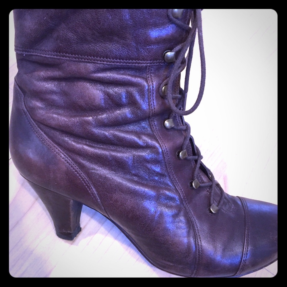 Victorian inspired women’s leather boots
